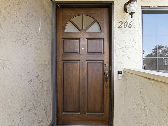 4th image of 880 N Winchester Blvd APT 206