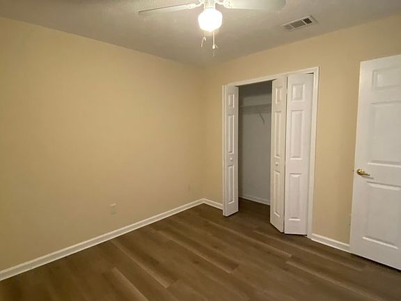 4th image of 2216 Anne Ave