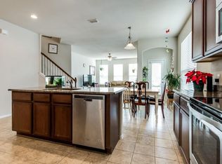 8900 Cranston Ct, Aubrey, TX 76227