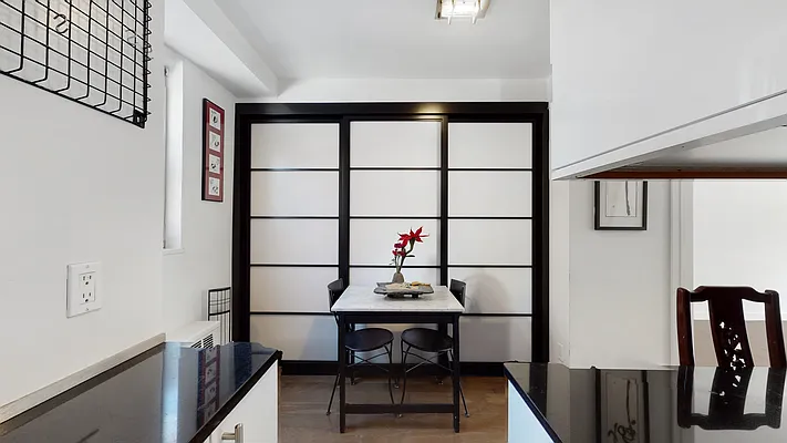 Sold by R New York | media 3