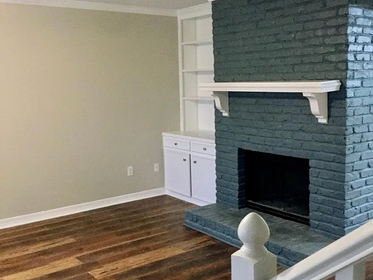 270 Hillcrest Rd #301 — Photo 2