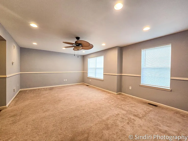 6419 Creekbend Dr — Photo 48