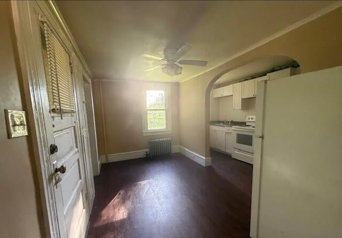 3 bed, $1,150 — Photo 3