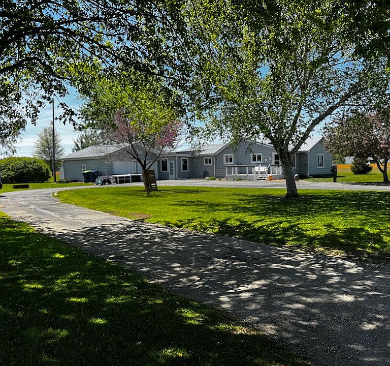 1st image of 8862 E Monroe Rd