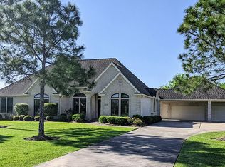 138 Lago Cir, Santa Fe, TX 77517