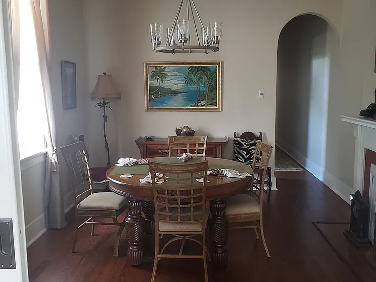 390 Audubon St — Photo 13