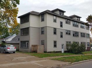 930 Emerald St #2B, Madison, WI 53715