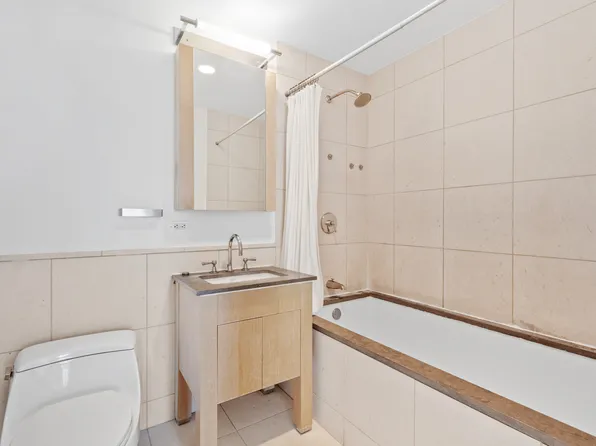 350 West 42nd Street image 8 of 16