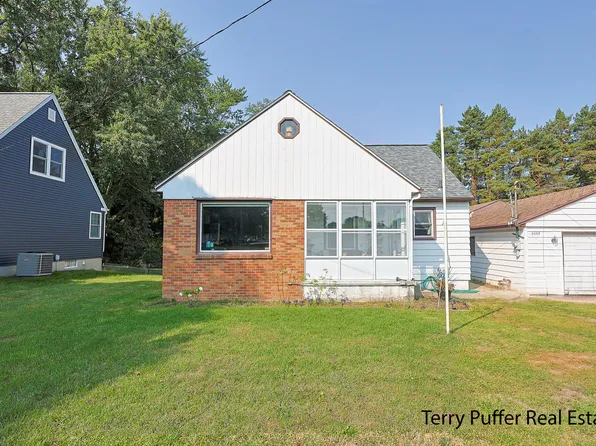 5357 Kalamazoo Ave SE, Kentwood, MI 49508