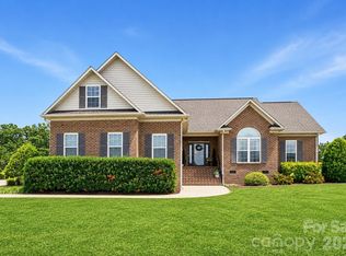 4004 Camden Oaks Ln, Monroe, NC 28110