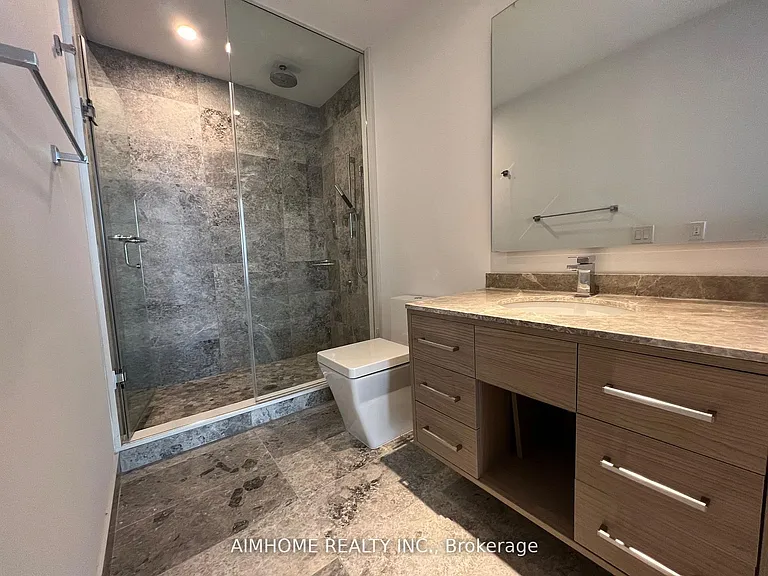 488 University Ave #5103 — Photo 22
