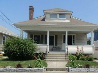 60 Friendly Rd, Cranston, RI 02910