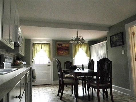 Kitchen looking toward back yard.