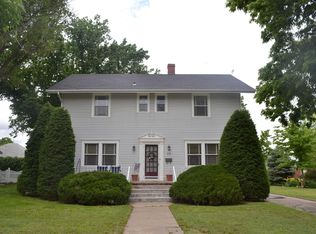 216 N Kansas St, Russell, KS 67665