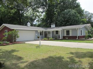 612 N 10th St, Mascoutah, IL
