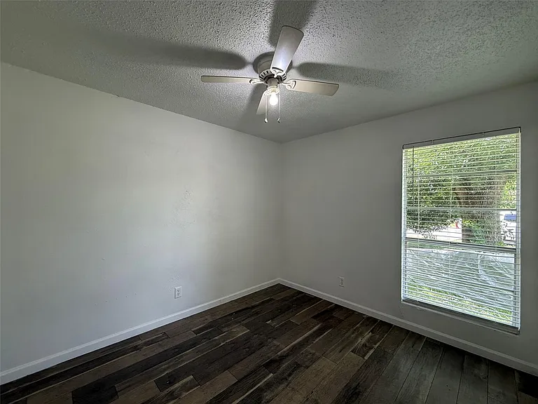 6204 Dove Springs Cir — Photo 10