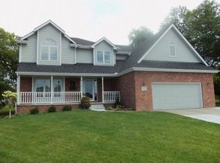 8030 Waterford Cir, Lincoln, NE 68506