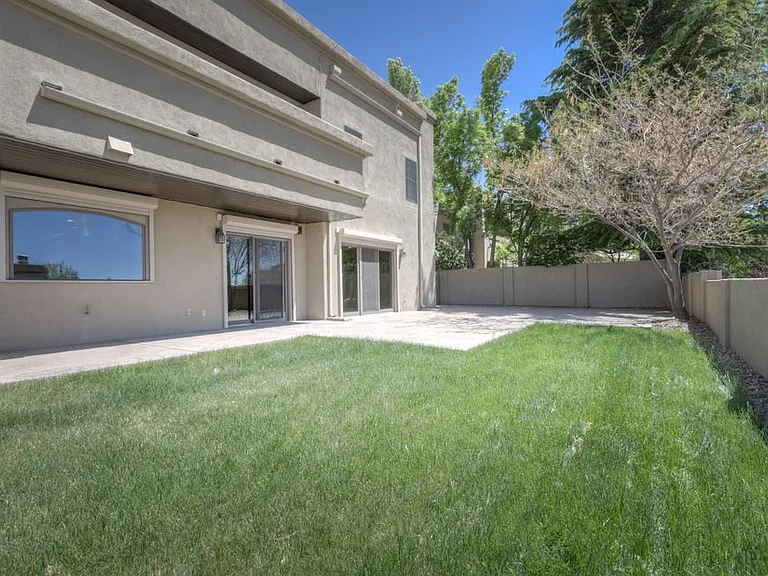 7009 Pala Mesa Ct NE — Photo 46