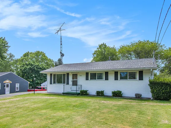 321 Bradley Dr, Jackson, MI 49201