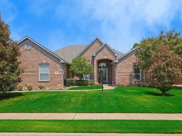 2816 Meadow Green Dr, Flower Mound, TX 75022