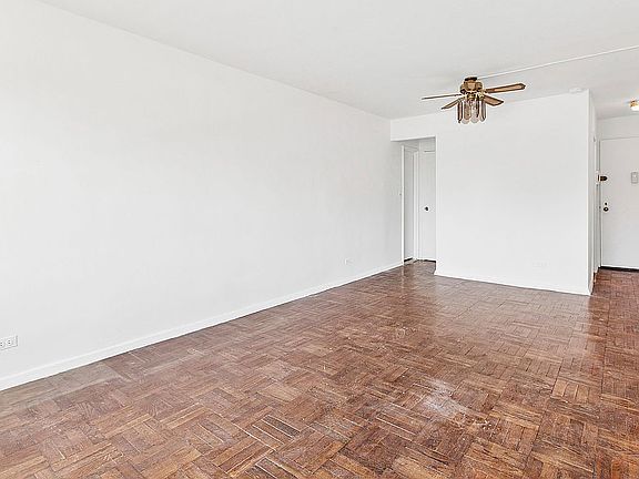 4th image of 101 W 12th St APT 10E