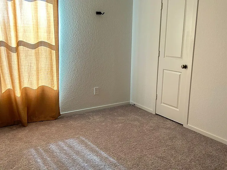 14732 S Ascot Bend Cir — Photo 24