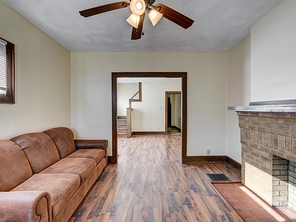 3rd image of 273 S Cypress Ave