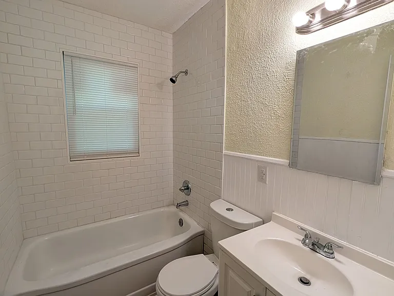 336 McPherson Ave — Photo 5
