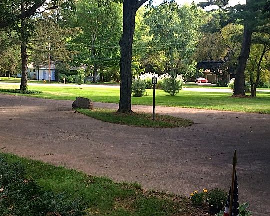 3rd image of 1750 Riverwood Ln
