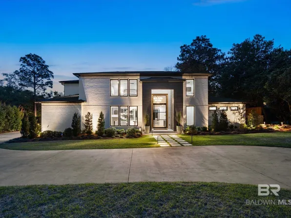 69 Jordan Ln, Mobile, AL 36608