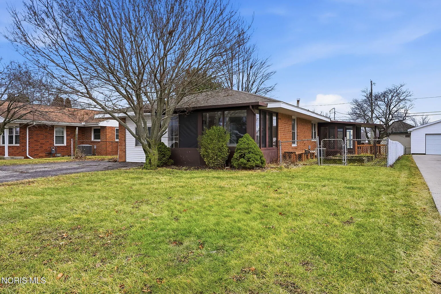 323 W Bigelow Ave photo 1
