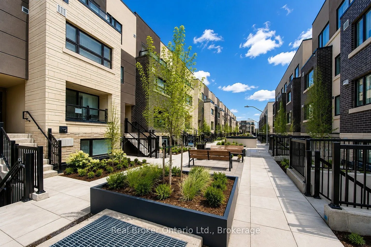 StationWest Stacked Townhomes — Photo 2