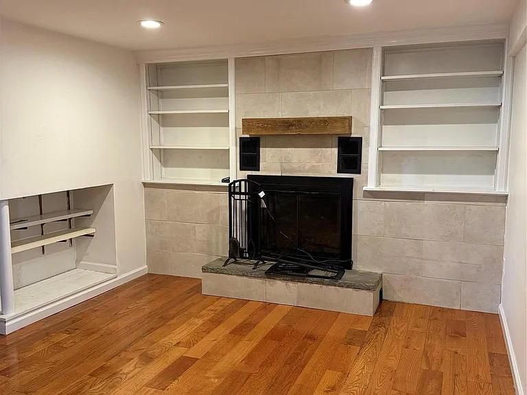 55 Cumberland Rd — Photo 16
