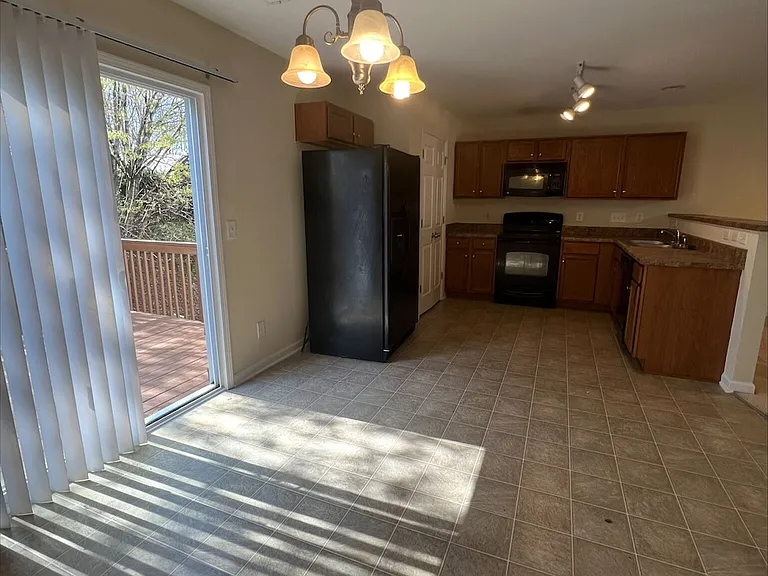 34 Ackland Dr — Photo 21