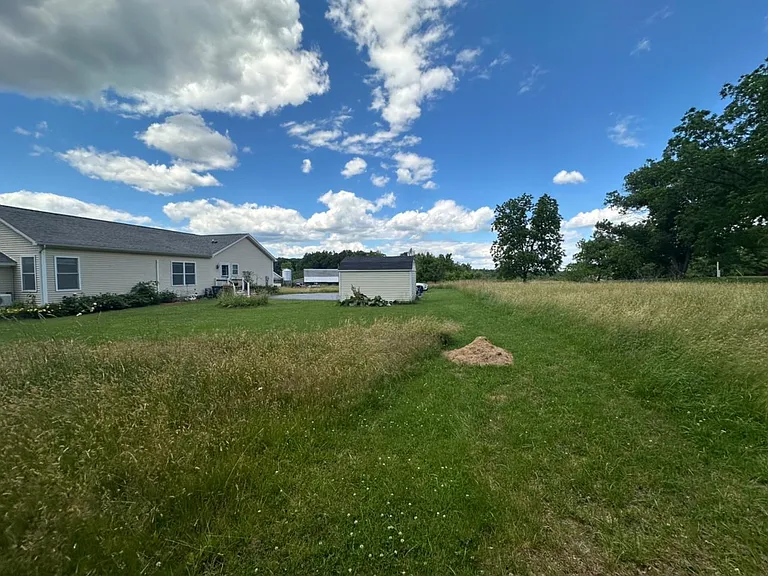29 Jacob Ave — Photo 20