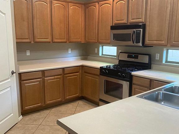 4th image of 17907 W Port Royale Ln