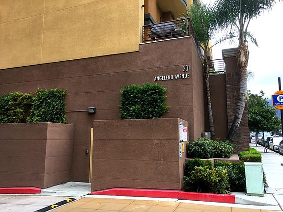 5th image of 201 E Angeleno Ave Unit 419