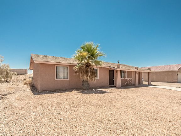 2nd image of 800 Cactus Dr