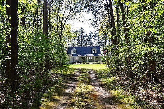 Gorgeous 900' Tree-Lined Driveway