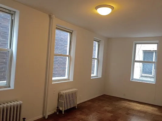 Rented by AJ Clarke | media 10