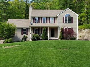 91 Webster St, Douglas, MA 01516