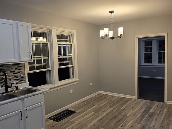 3rd image of 5702 W 64th Pl #1