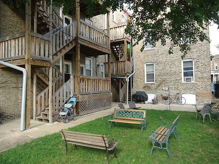2nd image of 3854 N Damen Ave #3