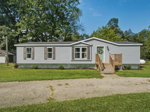 17651 Ritchie Ave NE, Sand Lake, MI 49343