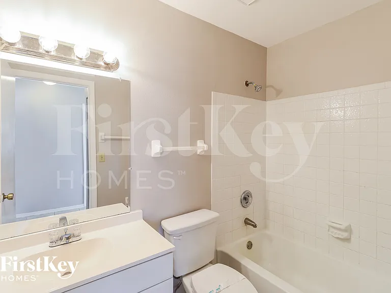 814 Yacolt Rd SE — Photo 14