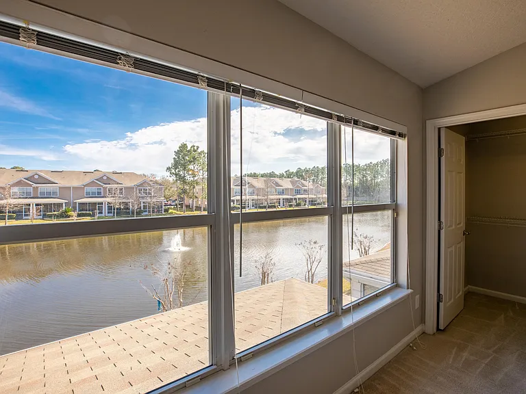 13292 Stone Pond Dr — Photo 12