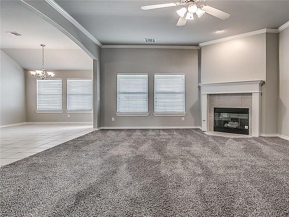 2nd image of 809 Dana Dr