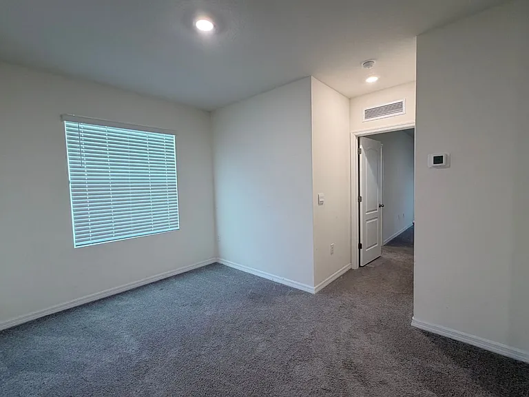 1470 Isleta Loop — Photo 18