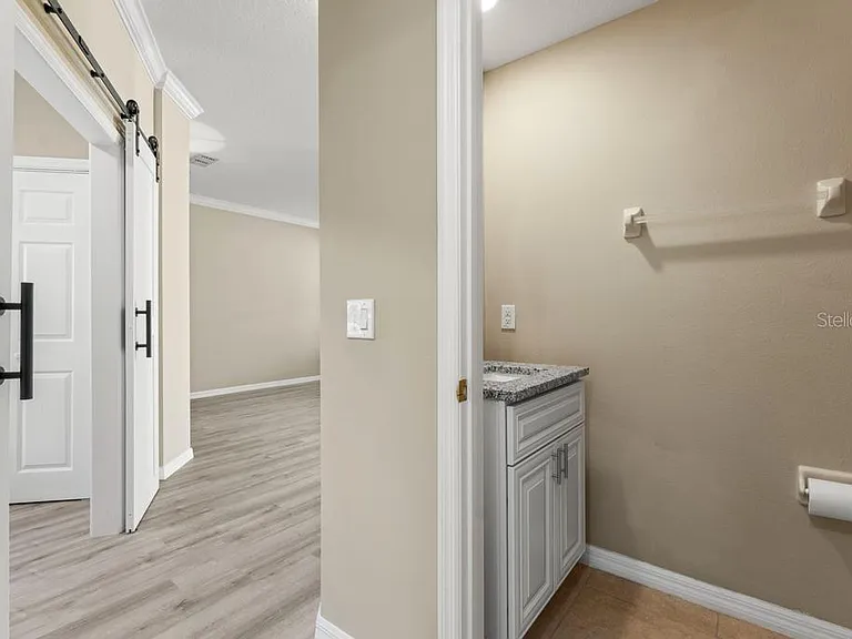 868 Stonechase Ln — Photo 17
