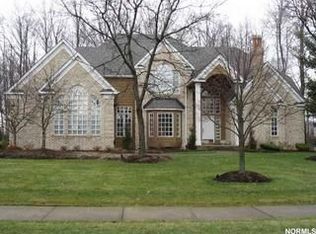 8702 Scenicview Dr, Broadview Heights, OH